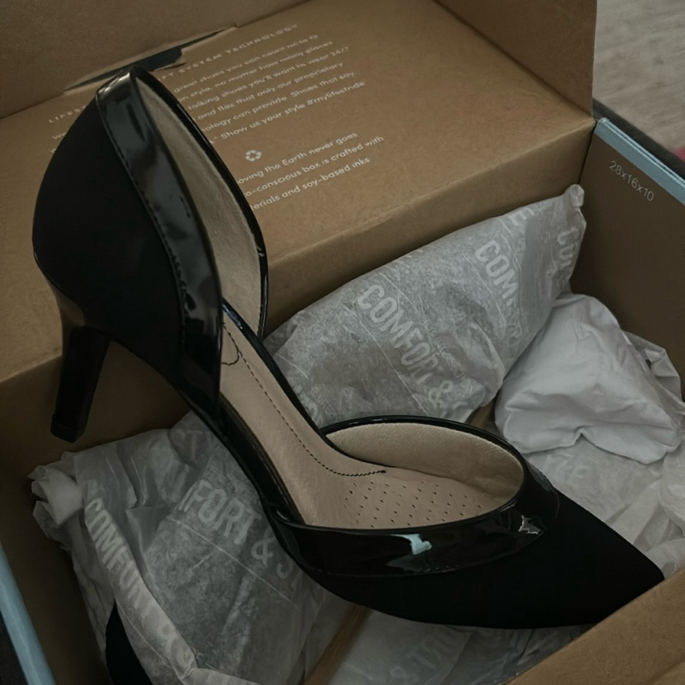 Black closed toe heel